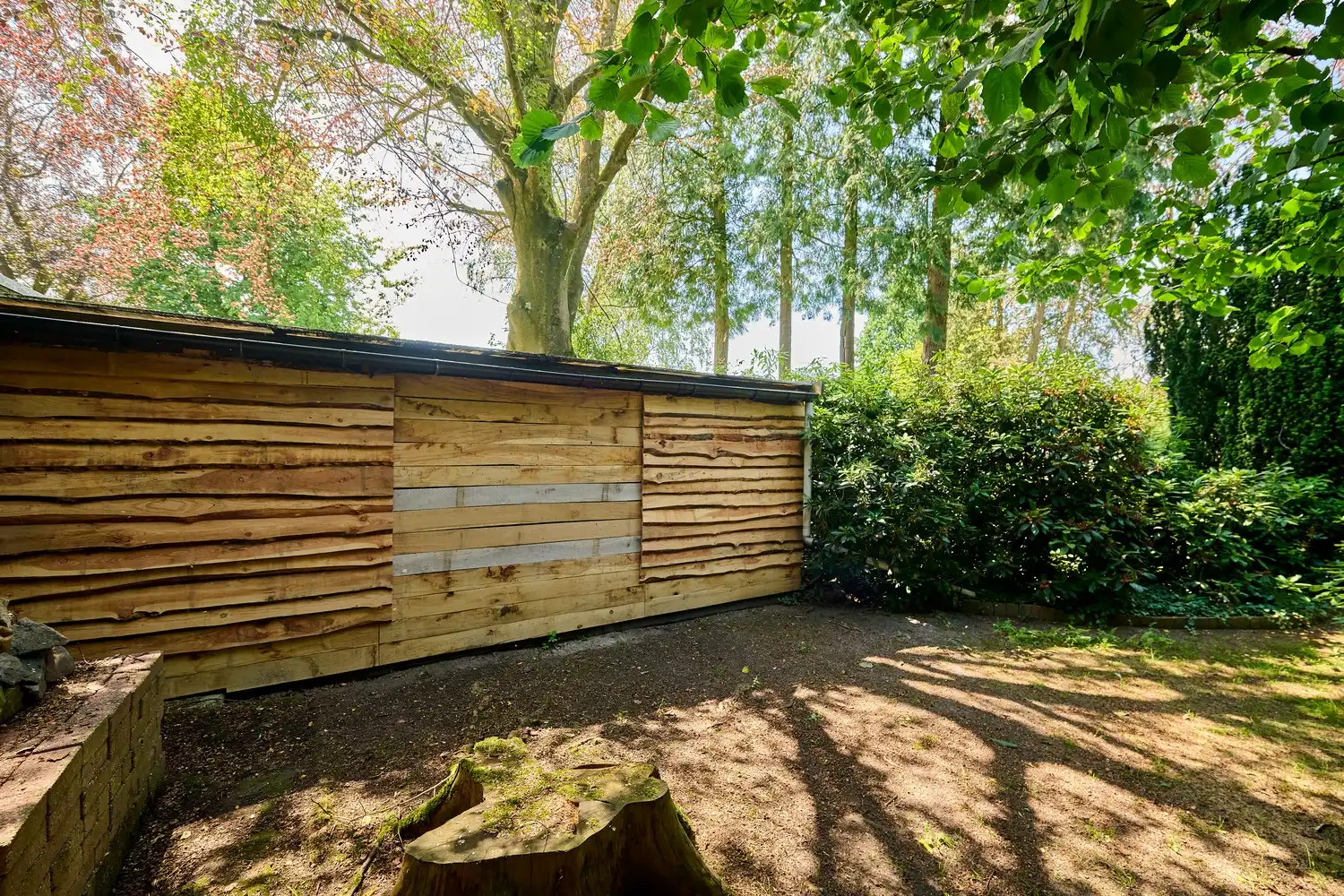 Charmante open bebouwing met prachtige tuin op toplocatie nabij het centrum en de Nederlandse grens foto 38