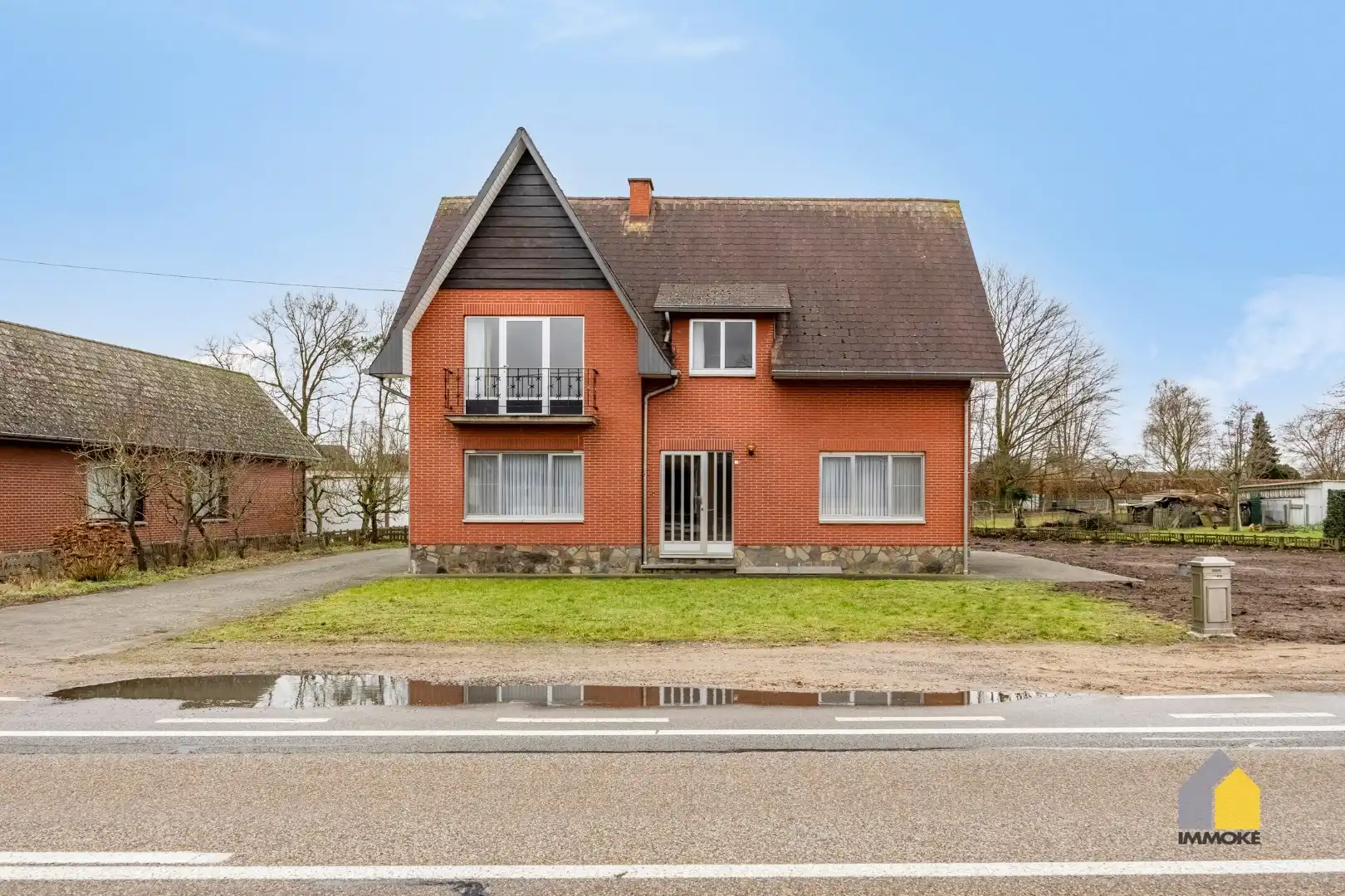 Neeroeteren: Op te frissen, vrijstaande woning op 8 a 53 ca met 5 slpks. foto 31