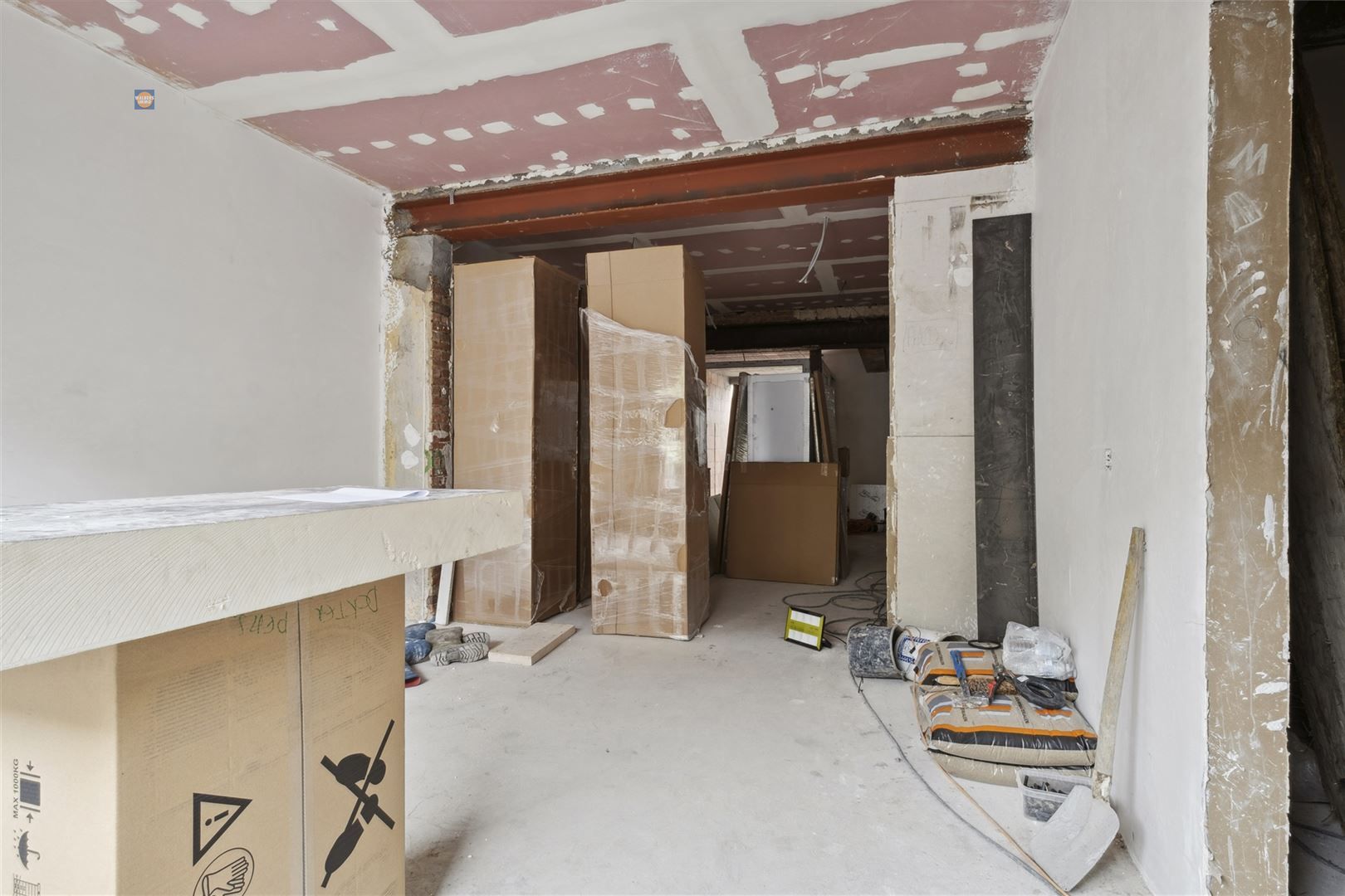 Modern gelijkvloersappartement met terras en tuin foto 11