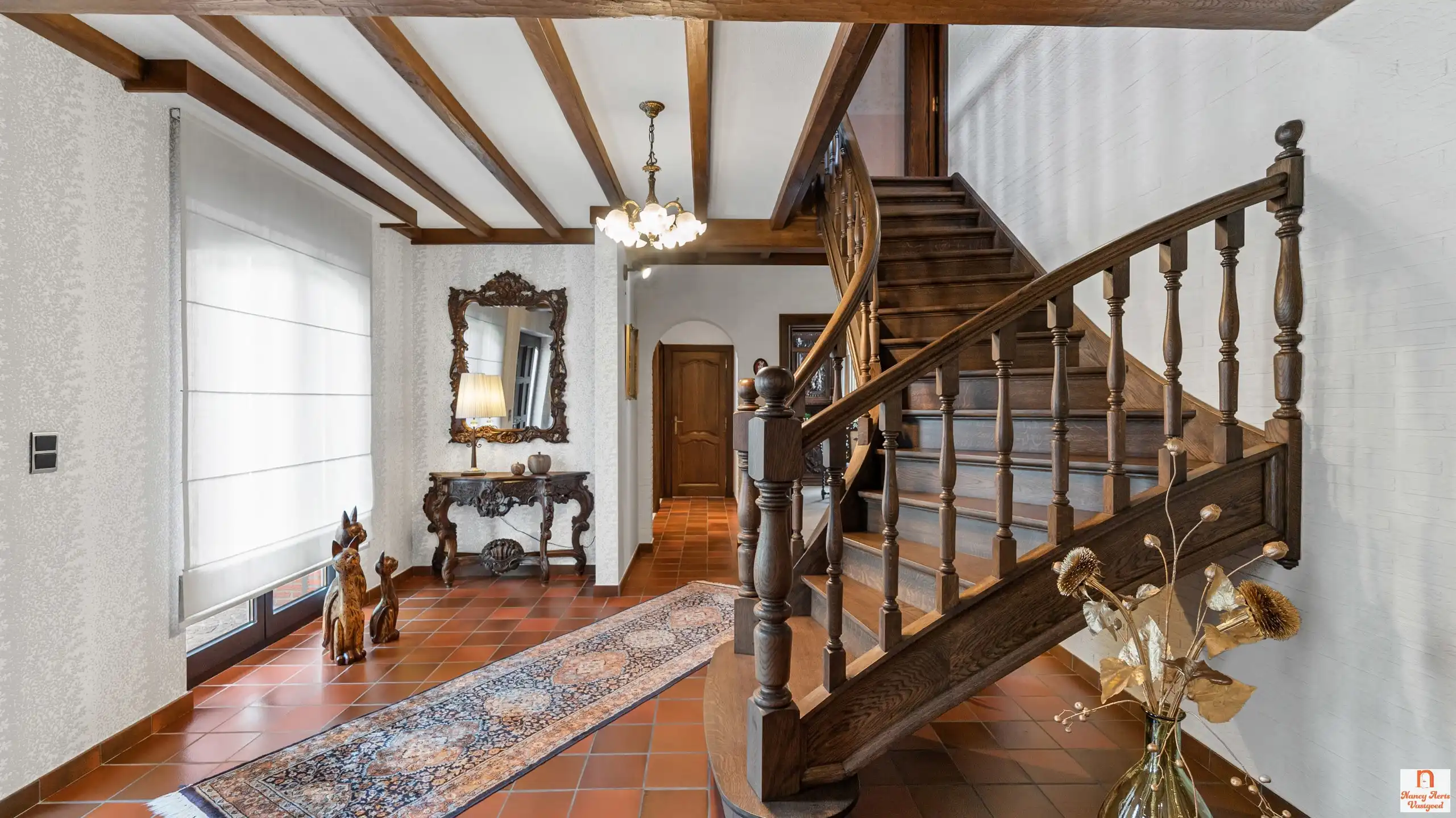 Ruime, luxueuze villa met overdekt zwembad en 1,8 ha natuur foto 45