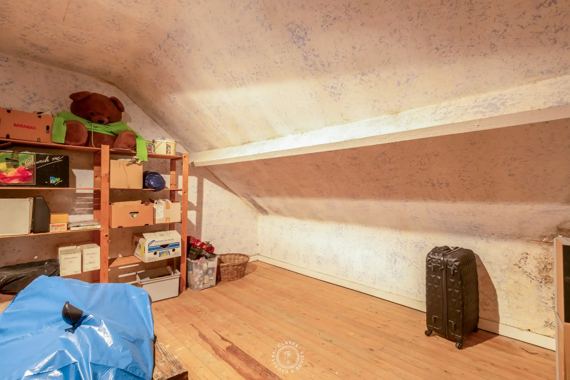 Op te frissen woning met fijne tuin foto 16