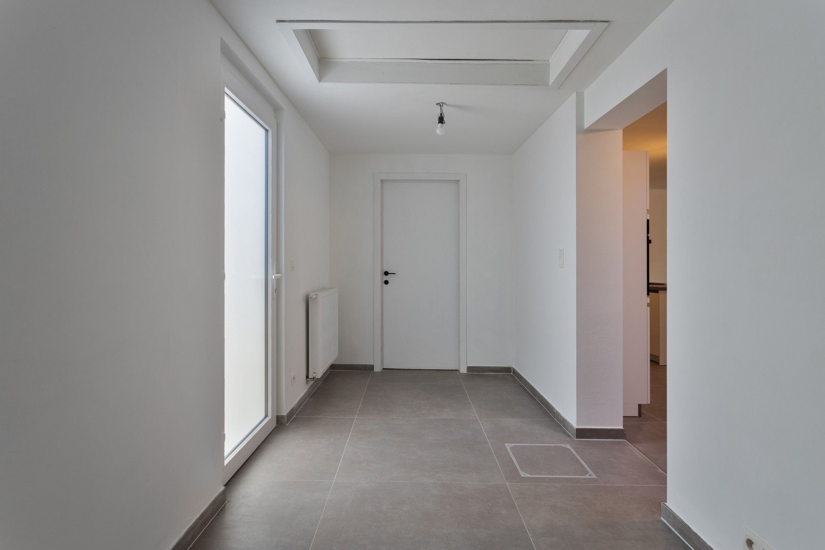 Recent gerenoveerde woning met groen zicht in Ruiselede foto 24