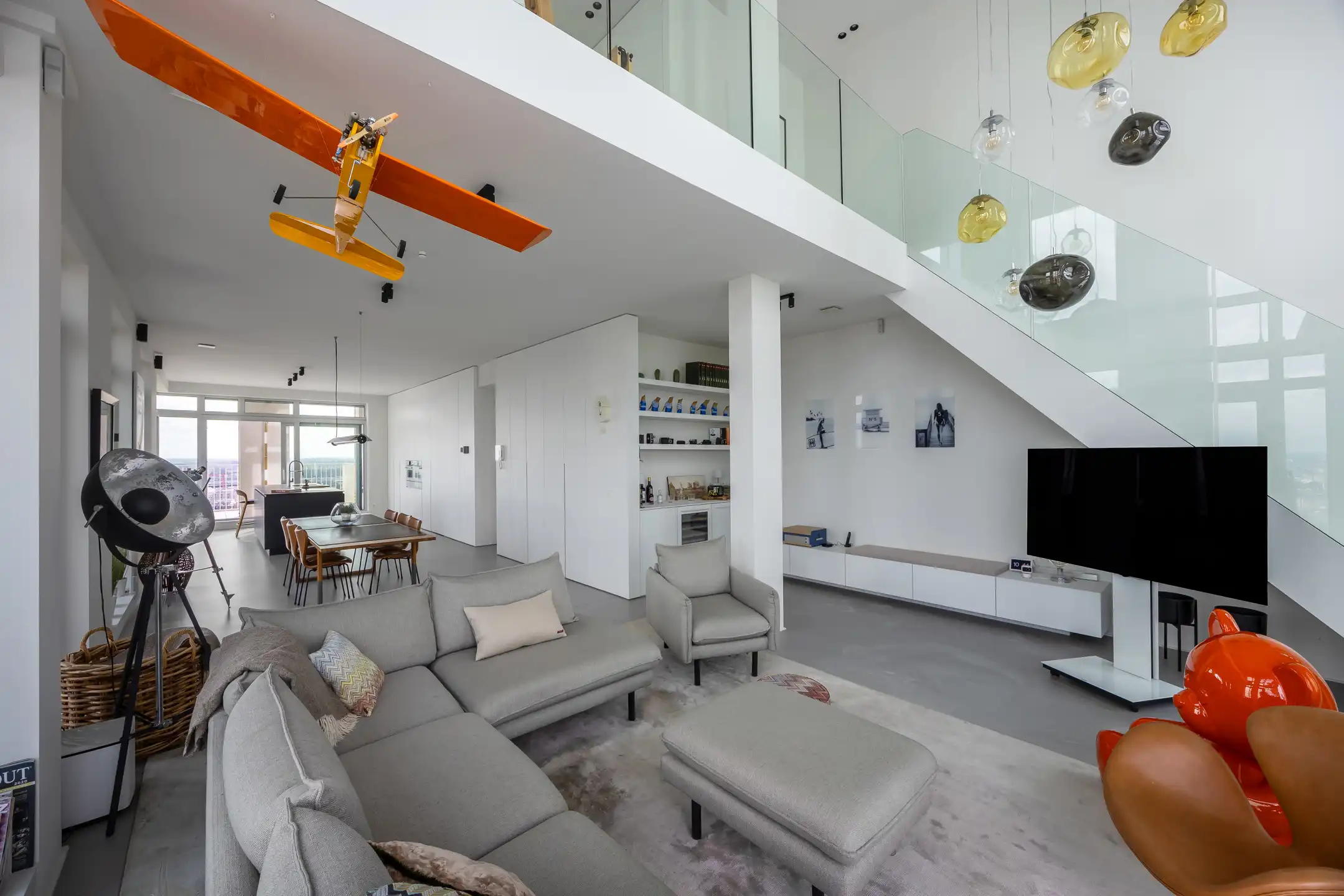Duplex-penthouse met zicht over de Antwerpse skyline foto 12