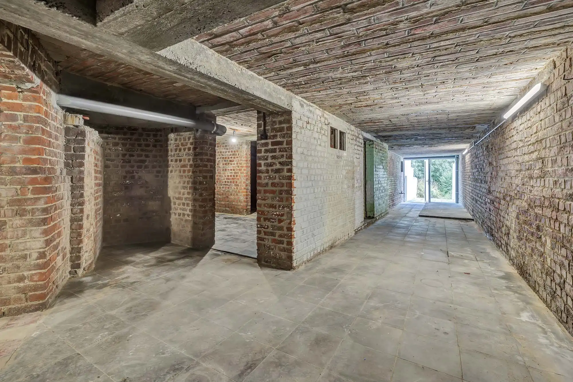 Ruime, energetische totaalrenovatie met ruime tuin en garage foto 29