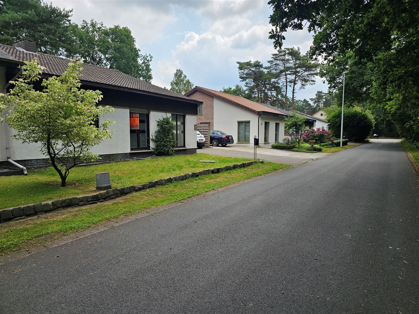 Rustig gelegen woning in de residentiële wijk Elshout. foto {{pictureIndex}}