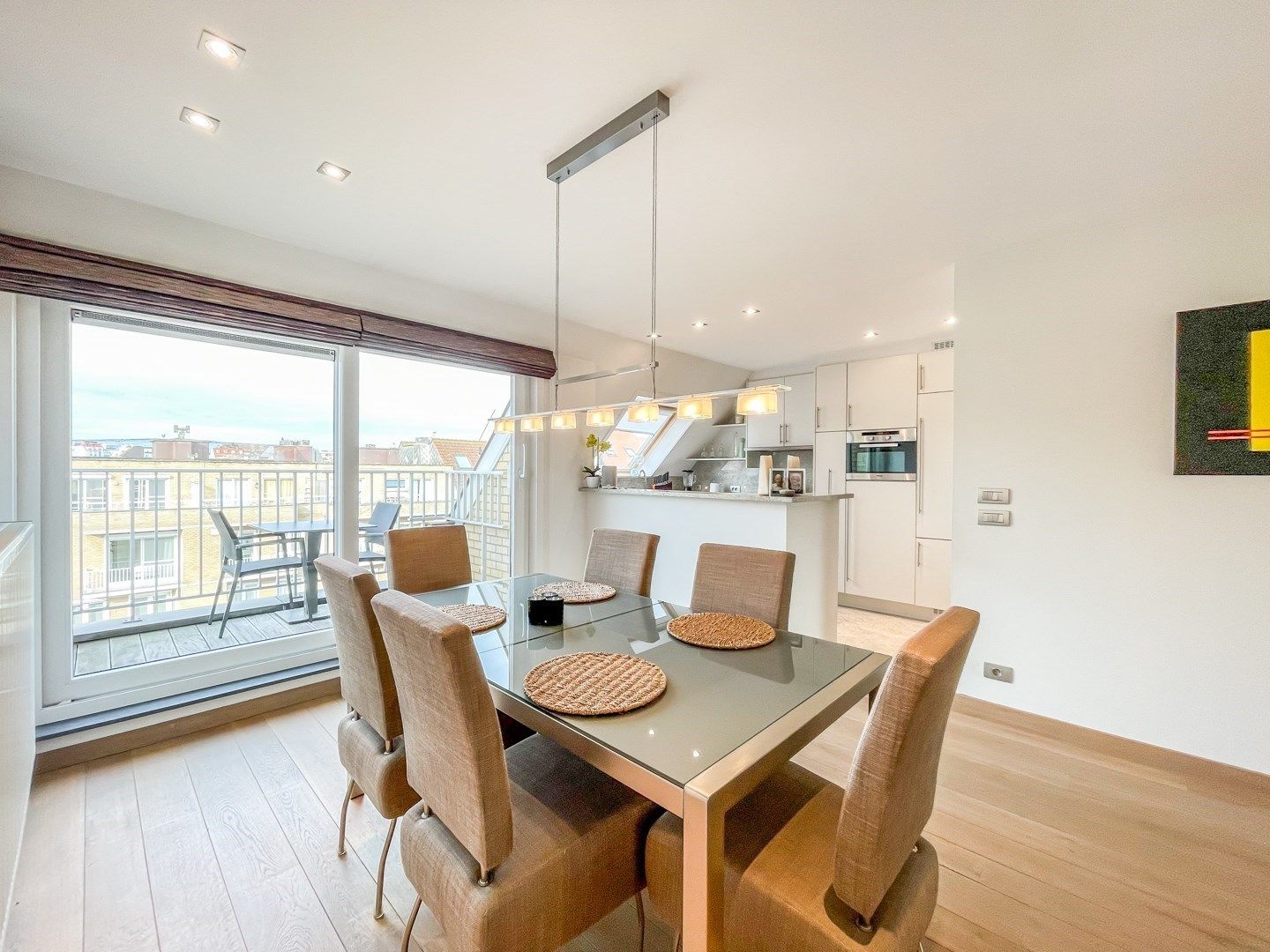 Gemeubeld duplex dakapp. met circa 16 m² terras gelegen in de P. Parmentierlaan op wandelafstand van het Rubensplein en de Zeedijk. foto 9