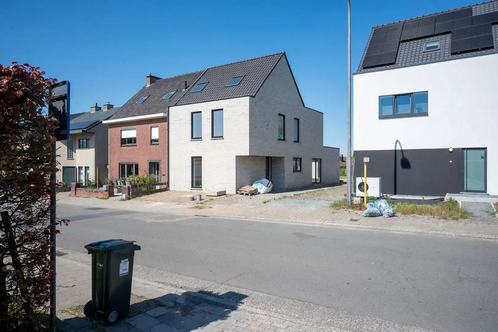 Ruime nieuwbouwwoning foto 4