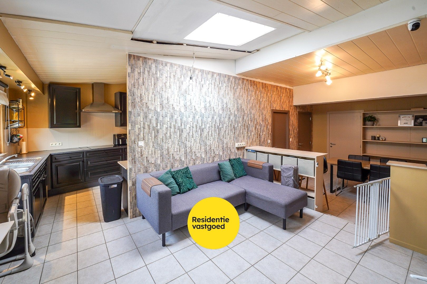 Instapklare woning met garage en tuin te Bredene foto 4