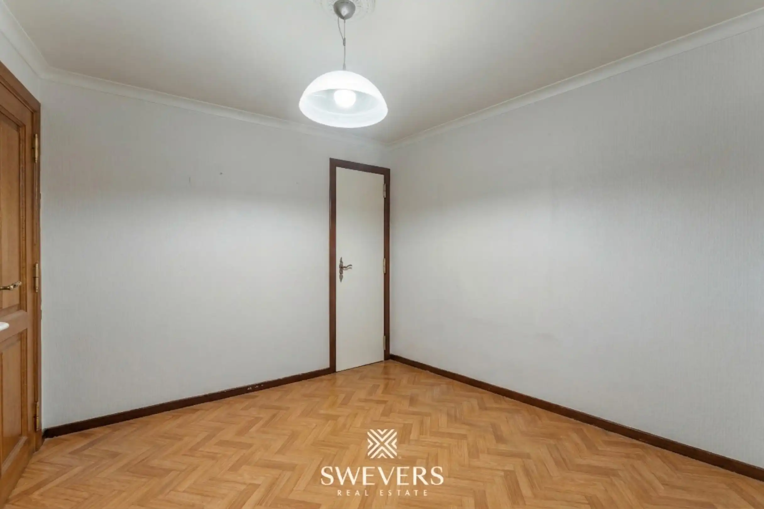 Ruim en lichtrijk 3-slpk appartement met 2 terrasjes in hartje Genk foto 22