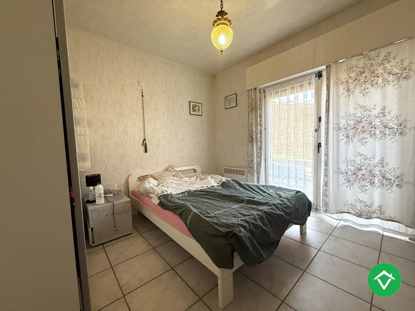 Gelijkvloers appartement met 2 slaapkamers en garage in centrum Roeselare foto 8