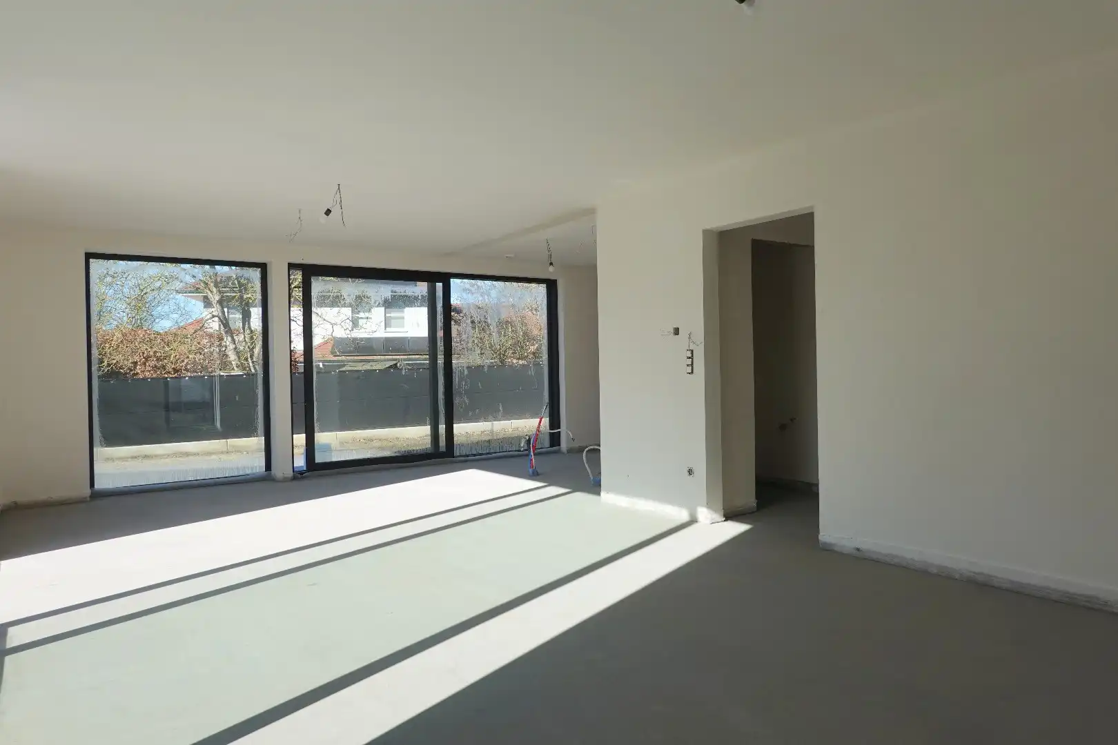 Nieuwbouwwoning met 4 slaapkamers op een uitstekende ligging in centrum Jabbeke foto 6