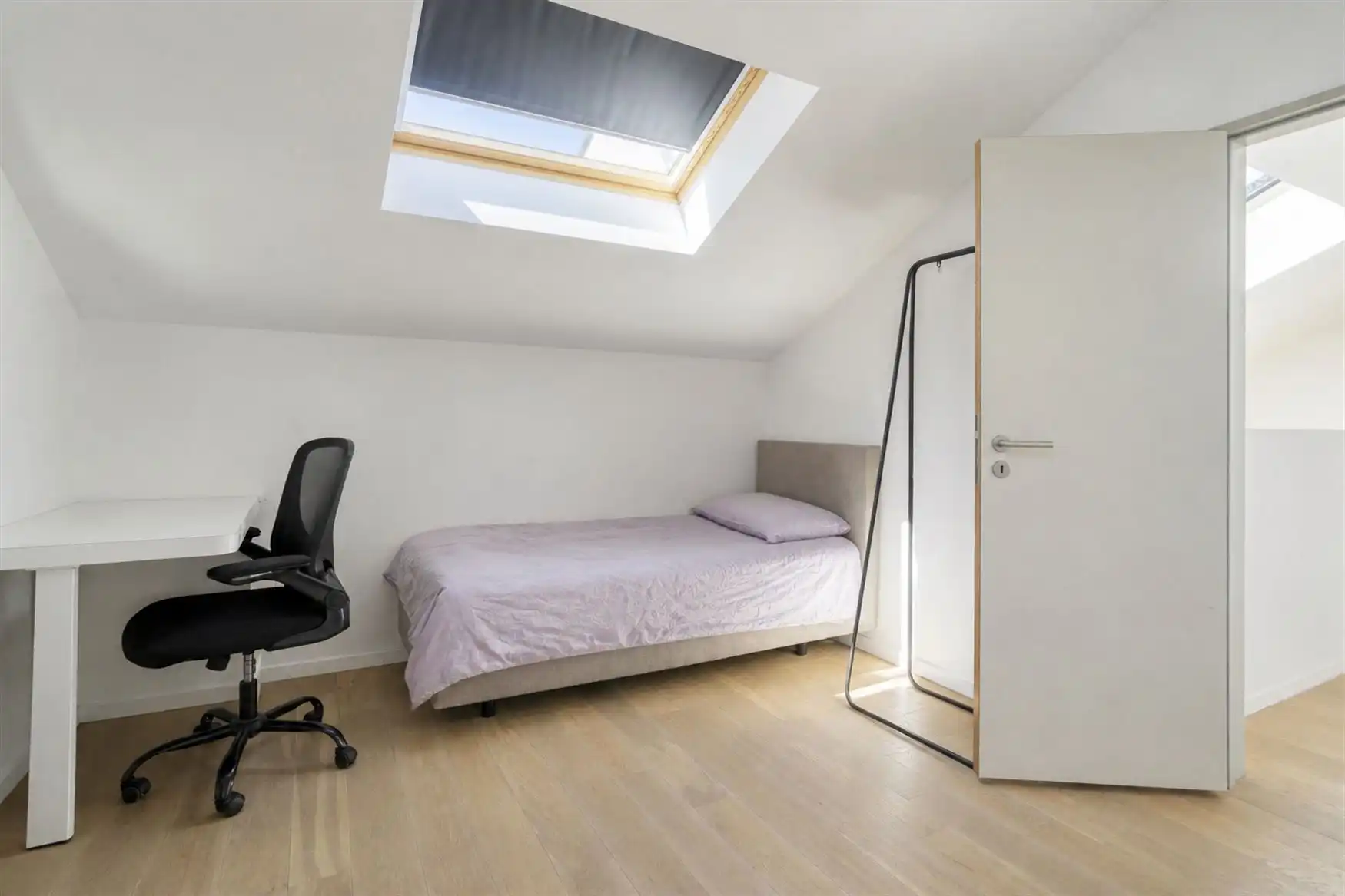 Lichtrijke woning foto 11