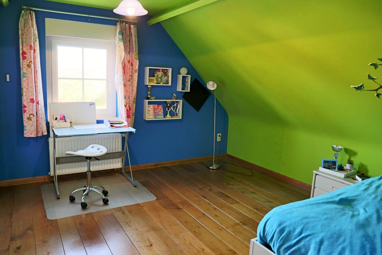 Prachtige woning met 5 slaapkamers, bureau, kelder, garage en tuin te 's Gravenvoeren foto 15