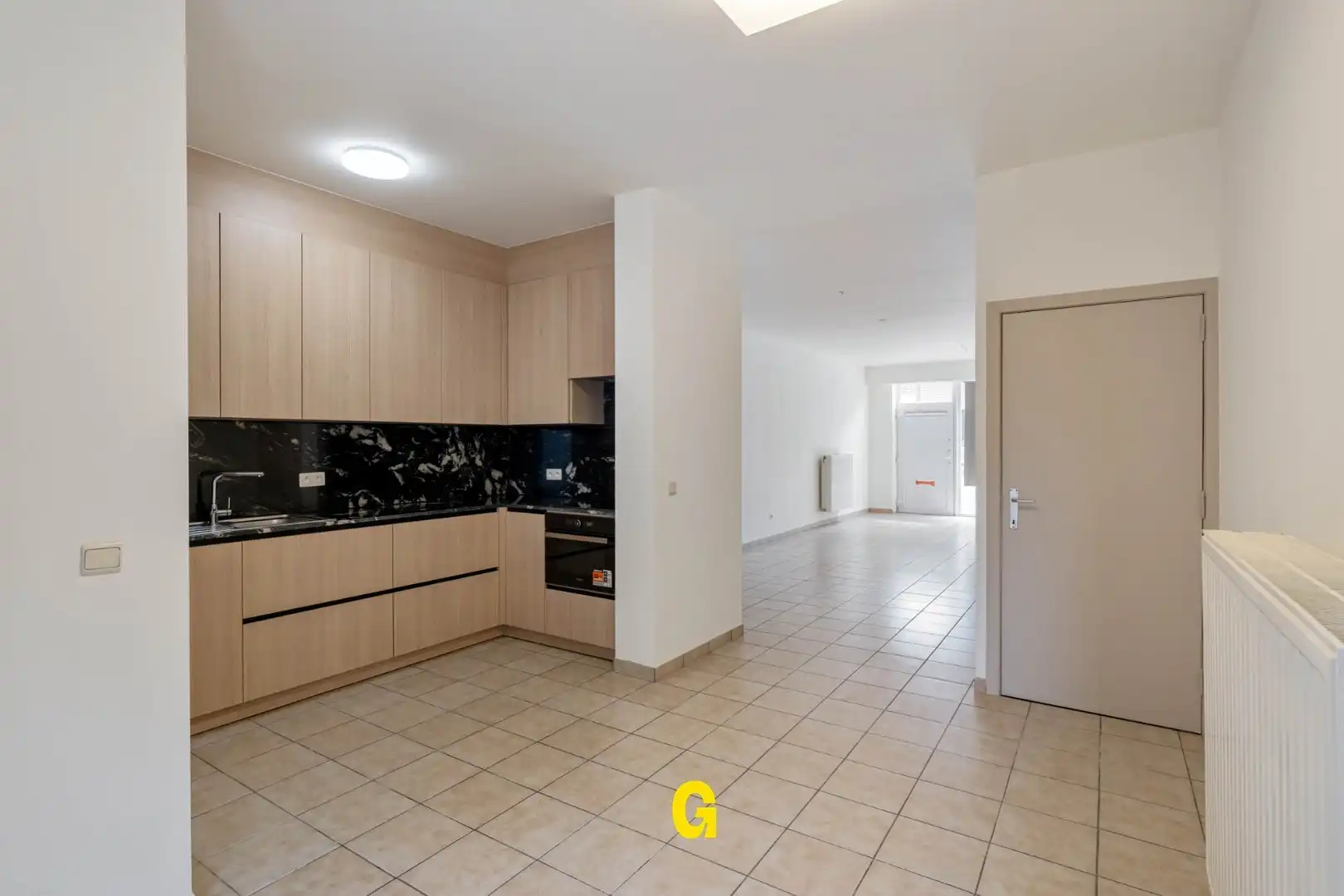 Degelijk gerenoveerde woning met 3 slaapkamers en leuk stadstuintje op 2a10ca, vlak bij het centrum foto 7