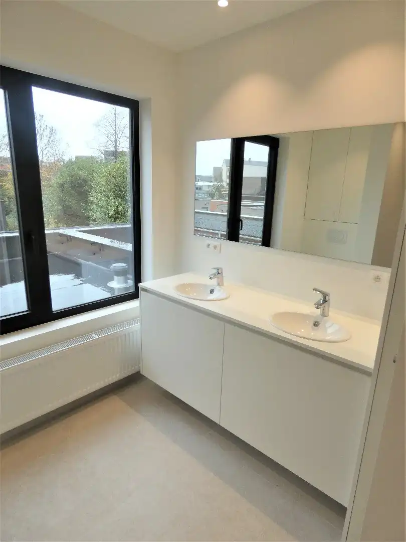 Energiezuinige gezinswoning met 3 slpk, tuin en autostaanplaats (+ garage) foto 19