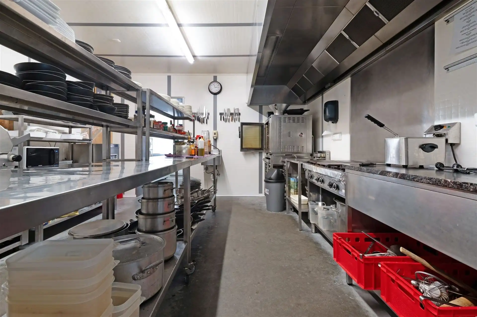 Handelspand mét instapklare villa én ruime parking foto 7