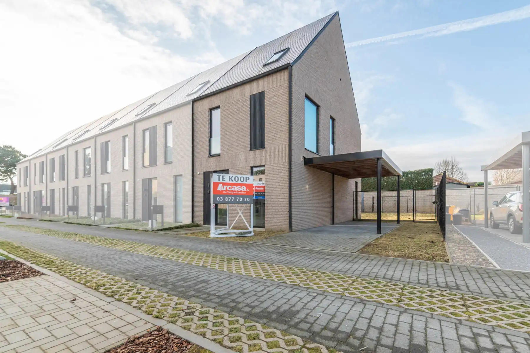 Huis te koop foto {{pictureIndex}}