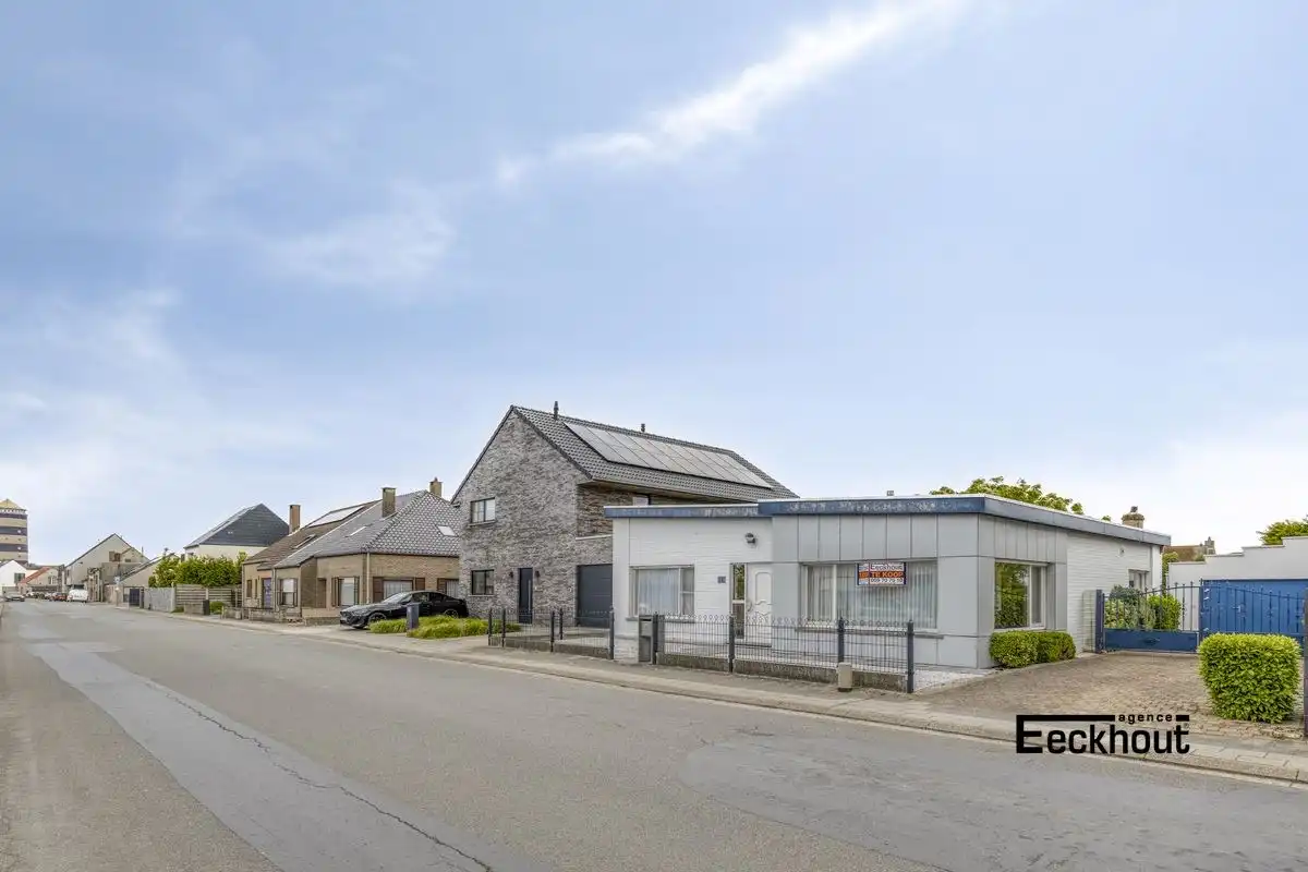 Halfopen bungalow met prachtige tuin en garage! foto 16