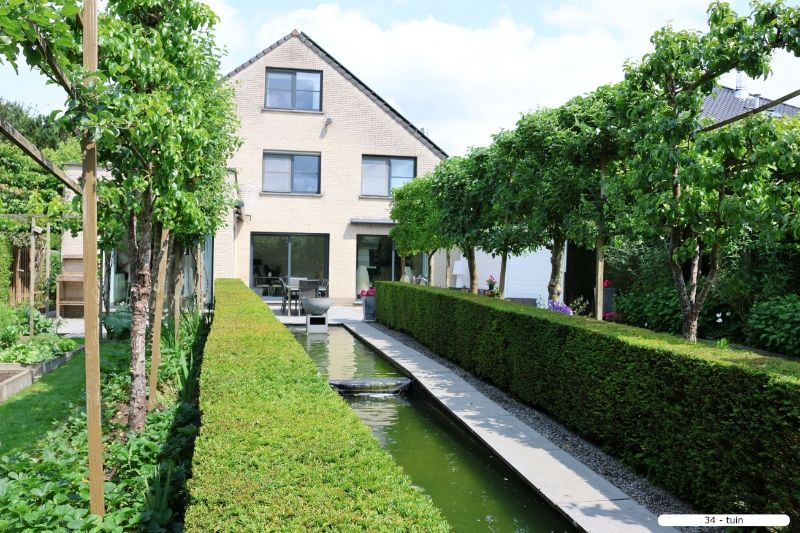 EXCLUSIEF PERFECT AFGEWERKTE MODERNE VILLA (330m²) OP TOPLOCATIE EN PRACHTIGE TUIN foto 40