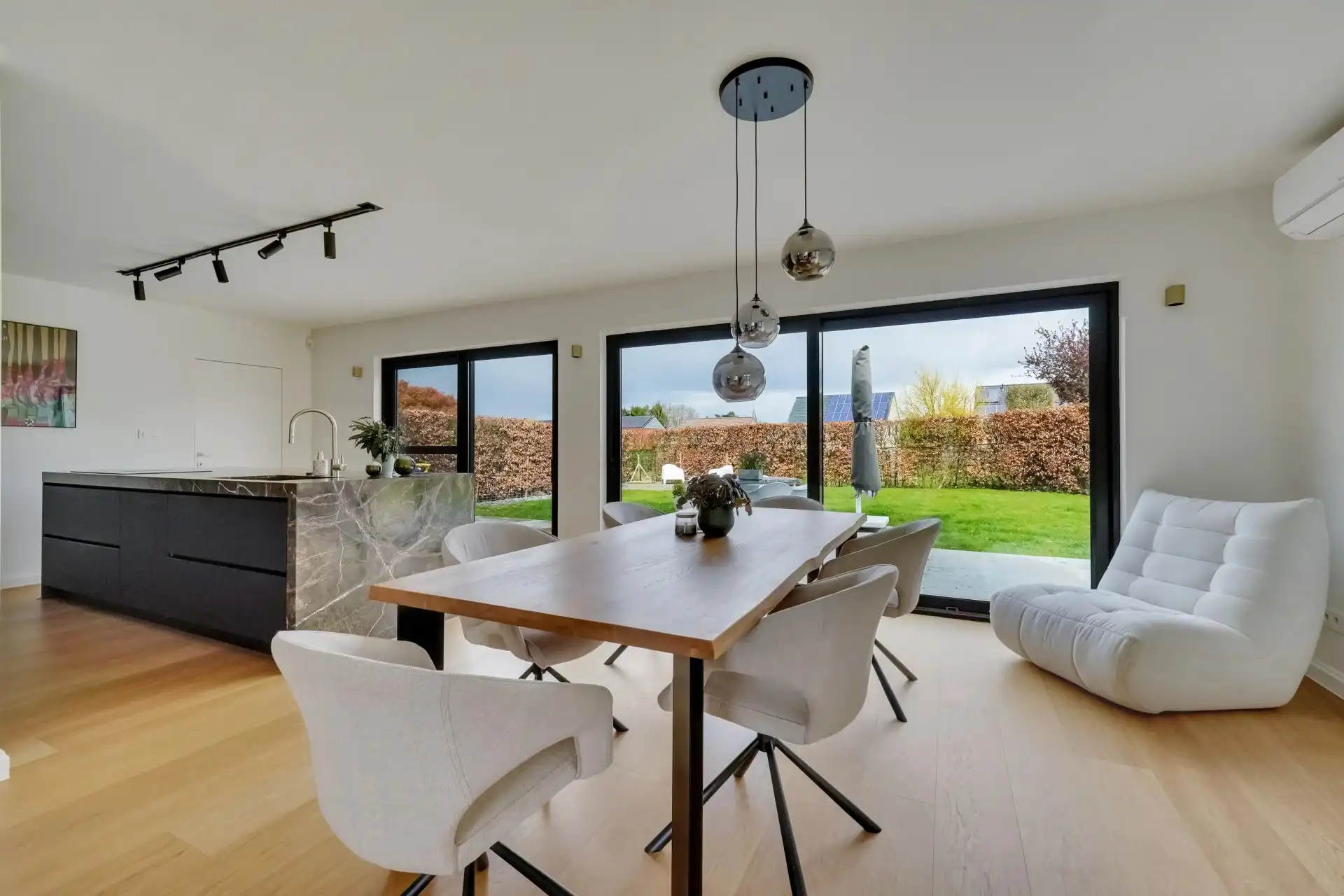 Exclusieve, vrijstaande woning met hoogwaardige afwerking foto 5