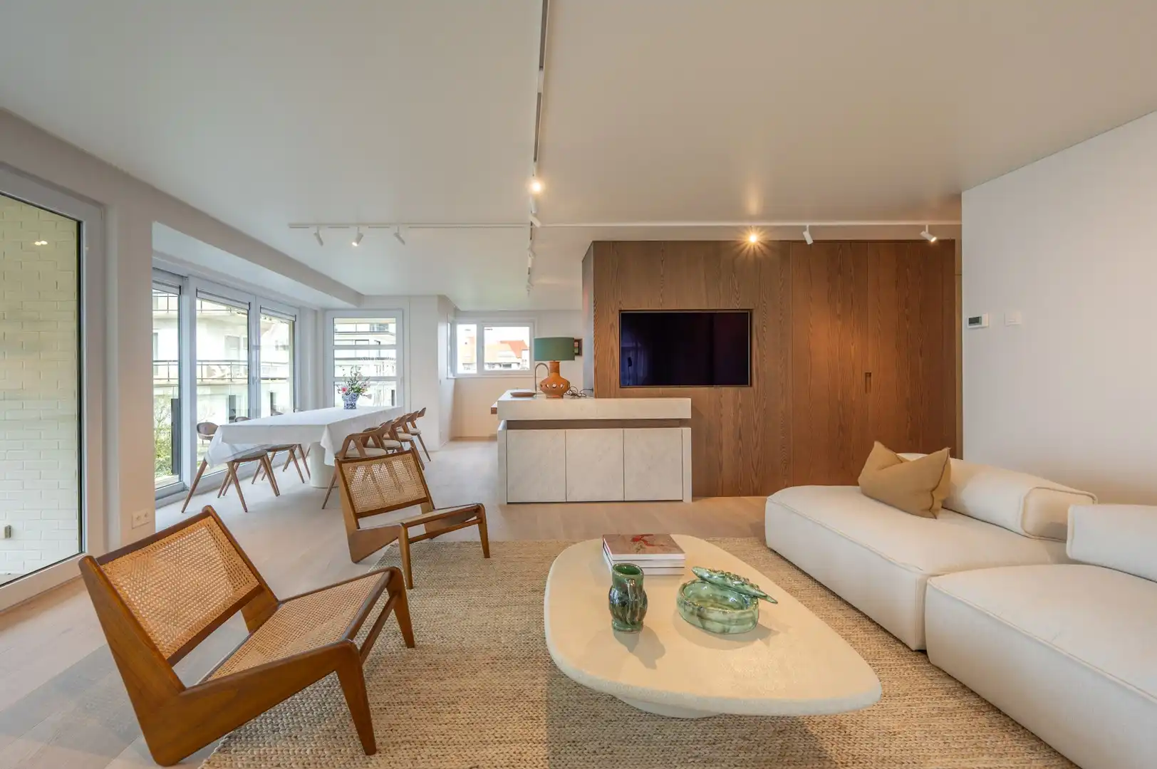 Appartement met zeezicht, gelegen in een villaresidentie in hartje Zoute. foto 3