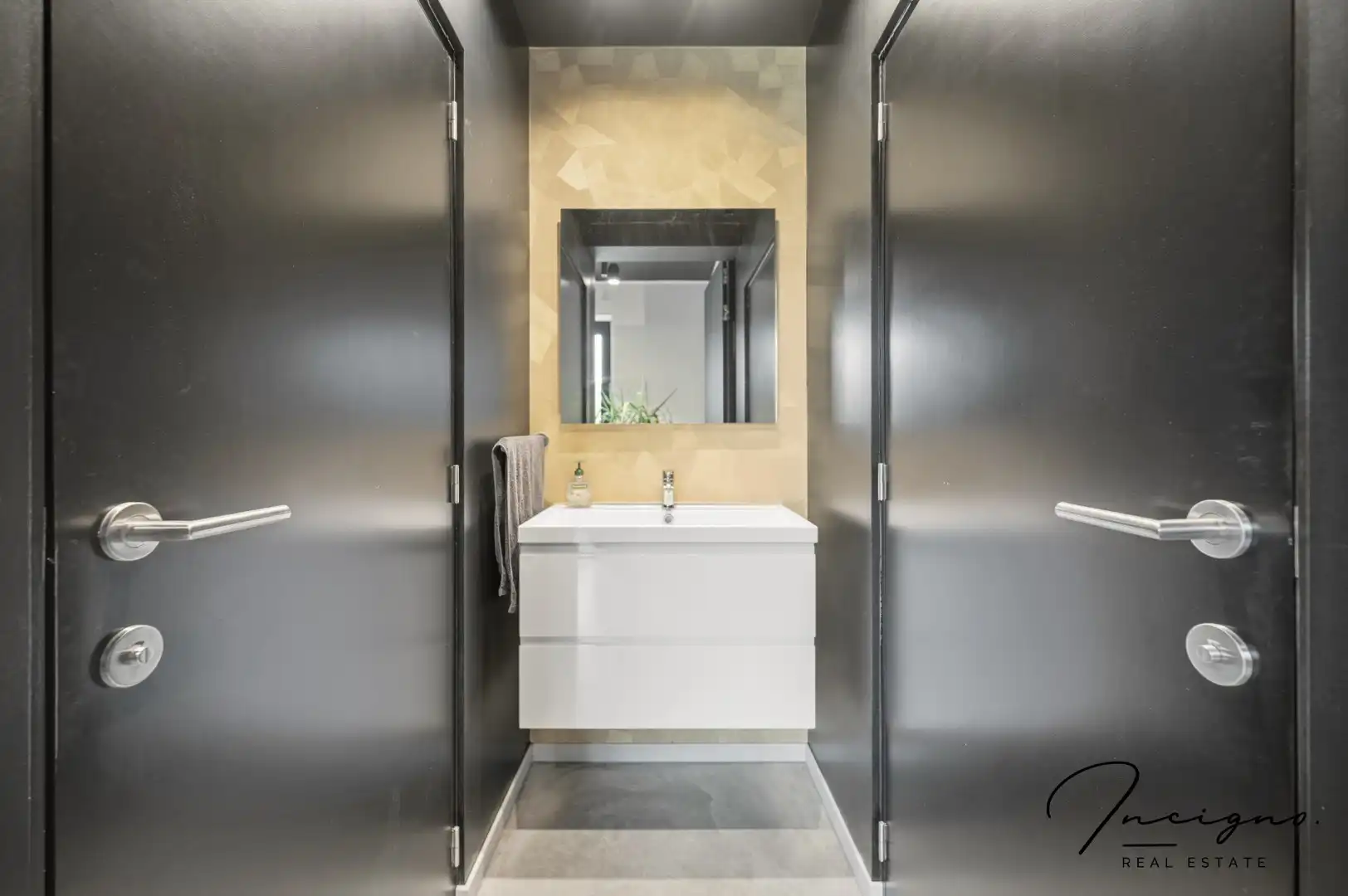 Uniek handelspand met duplexappartement op zichtlocatie foto 7