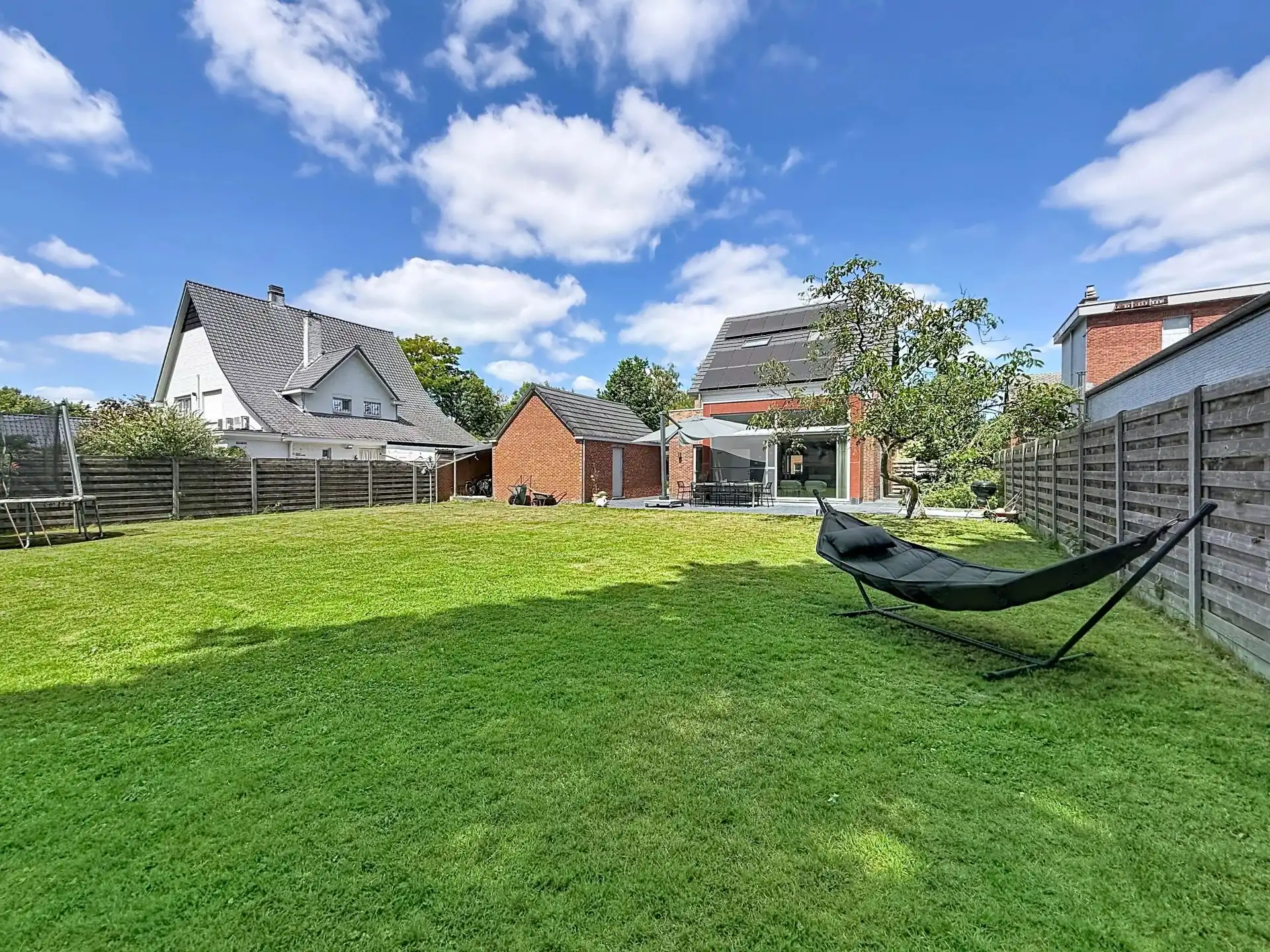 Verrassend ruime instapklare woning met 3 slaapkamers op een mooi perceel. foto 39