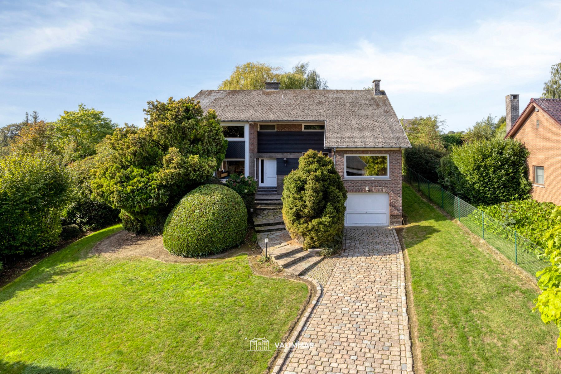 Ruime, residentieel gelegen villa met garage & mooie tuin... foto 3