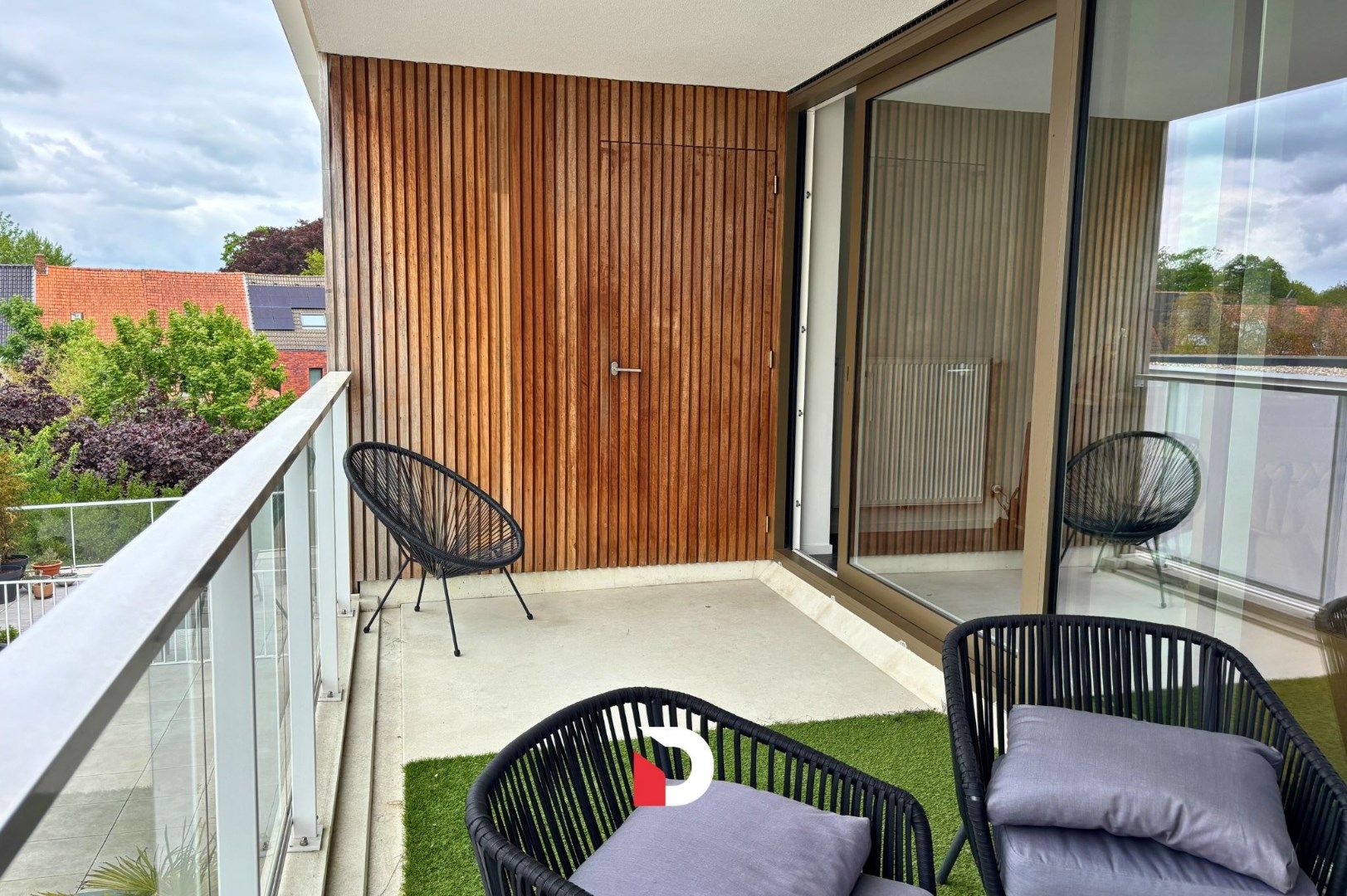 Recent appartement met 2 slaapkamers en ruim terras foto 10