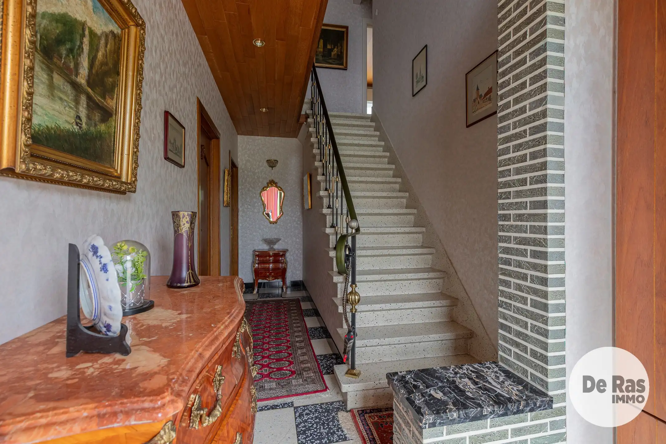 HERZELE- Gezinswoning met 4 slaapkamers en zuidgerichte tuin foto 4