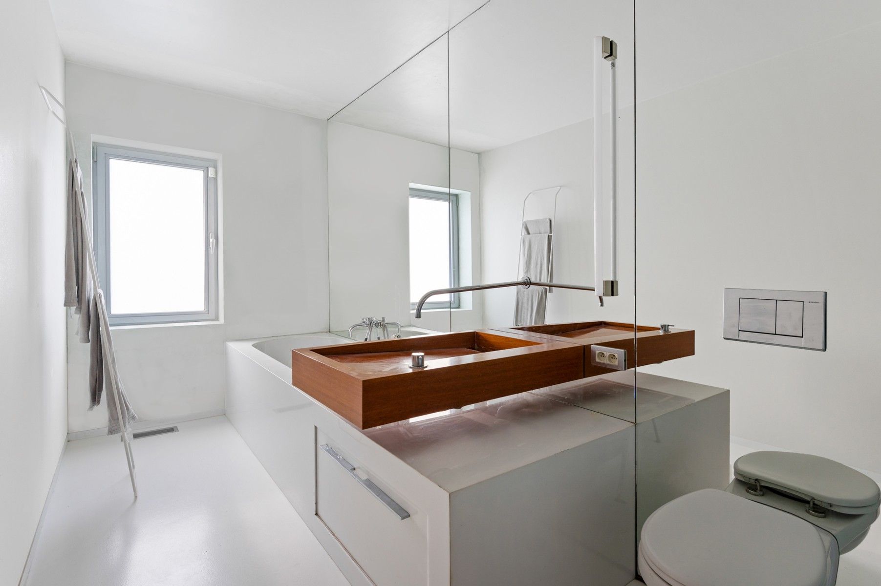 Zeer moderne woning met hoogwaardig afgewerkte binnen- en buitenruimte. foto 26