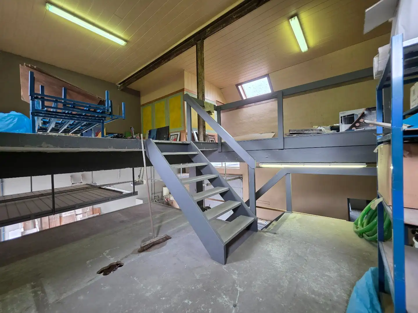 Vlot bereikbaar, veelzijdig atelier/magazijn in Beveren-Leie - geschikt voor diverse doeleinden! foto 17