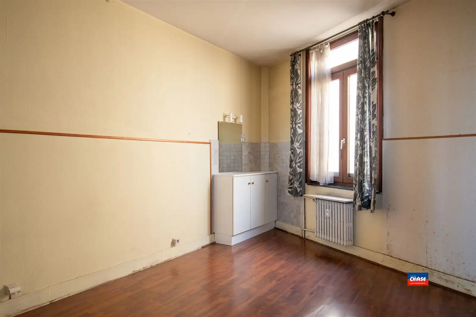 Te renoveren app. met 2 slpks foto 6