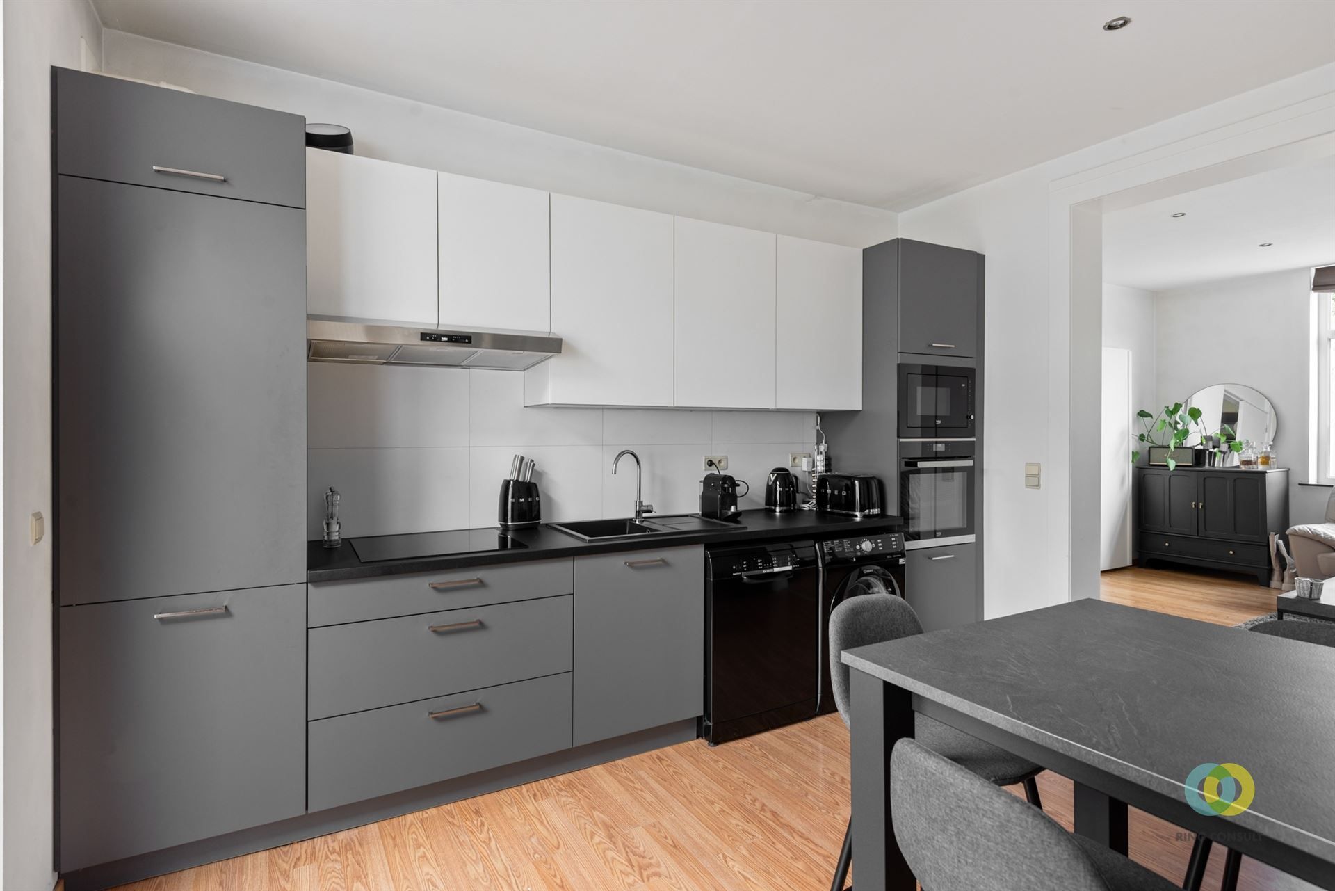 **IN OPTIE** Gelijkvloersappartement met mooie buitenruimte foto 2