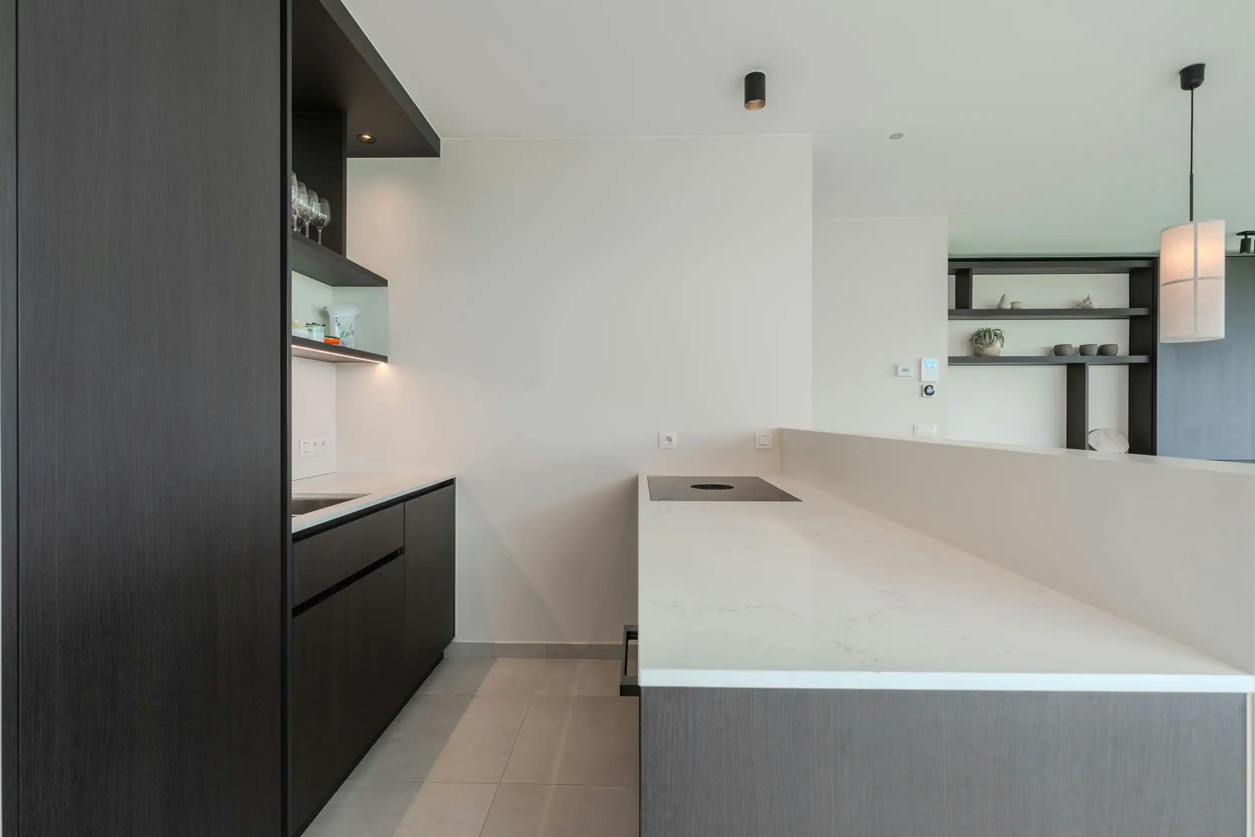 Magnifiek appartement met drie slaapkamers en twee badkamers foto 6