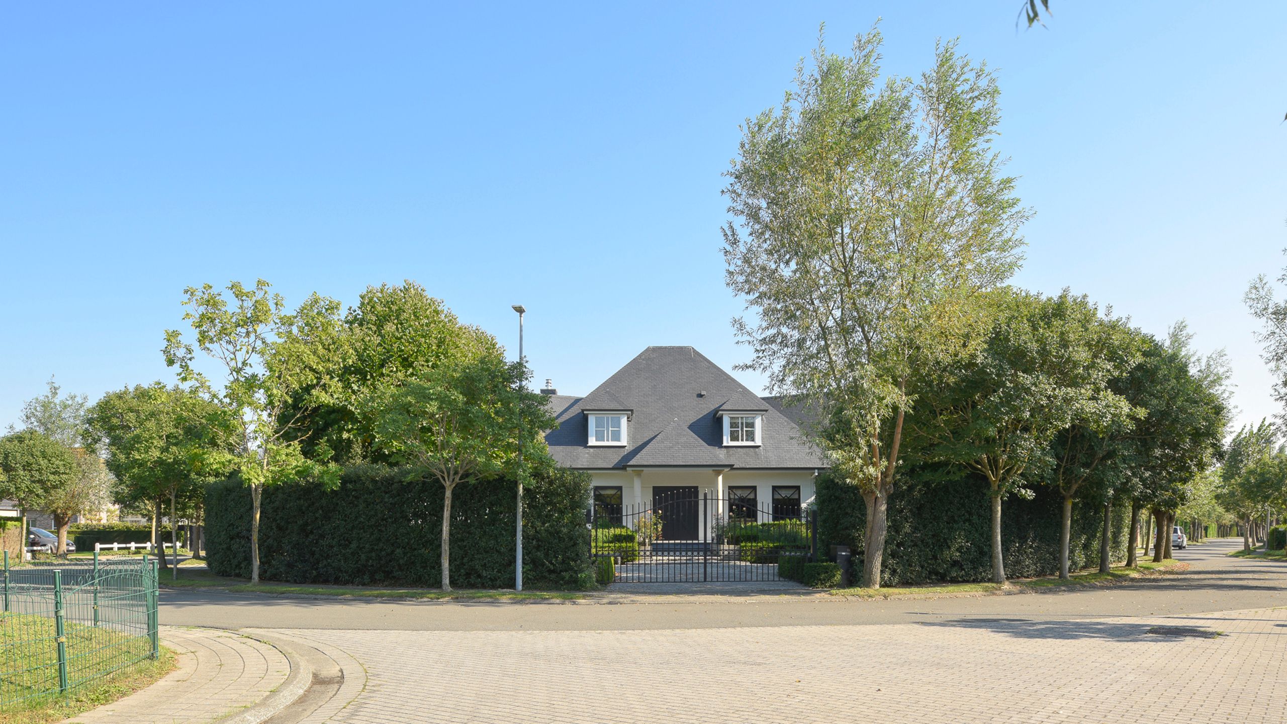 Alleenstaande villa in een rustige, residentiële wijk... foto 2