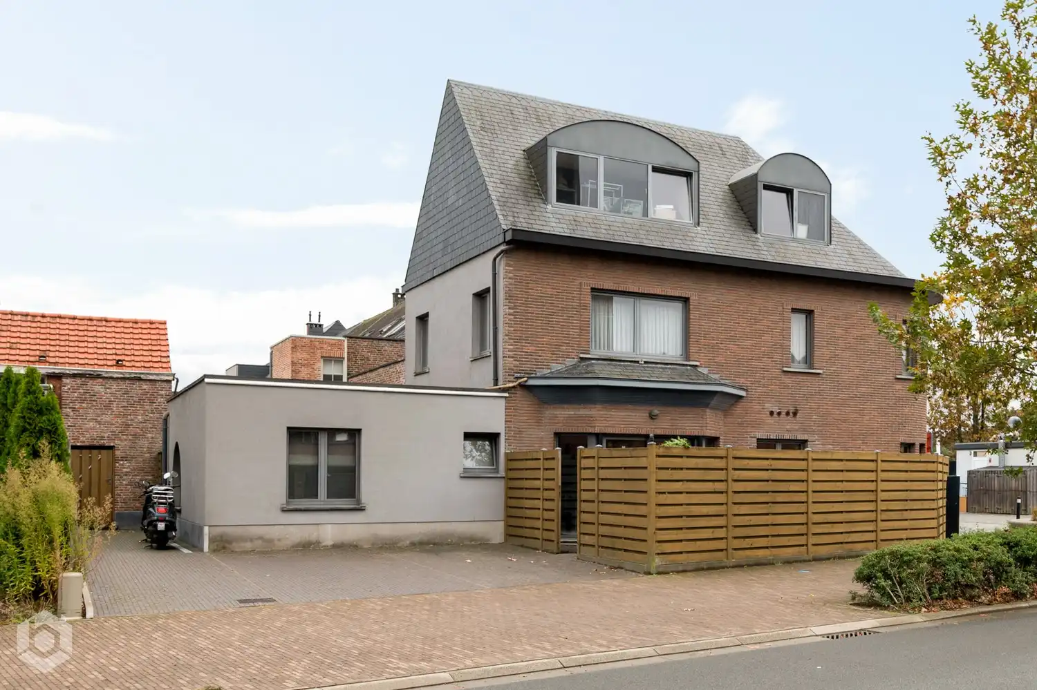 Opbrengsteigendom met 4 app. in het centrum van Berlaar - Heikant foto 2