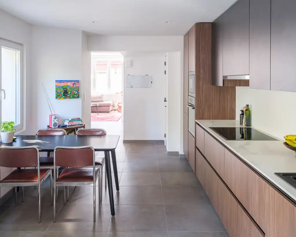 Volledig gerenoveerde interbellumwoning met 4 slaapkamers op wandelafstand van Gent-Sint-Pieters foto 4