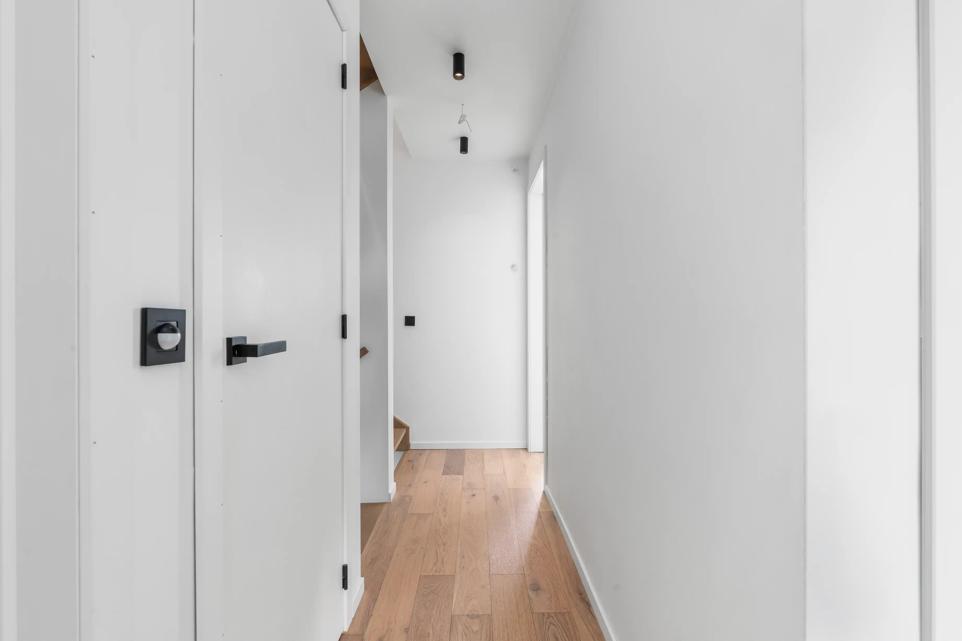 Instapklare 3-gevelwoning met luxe afwerking foto 29