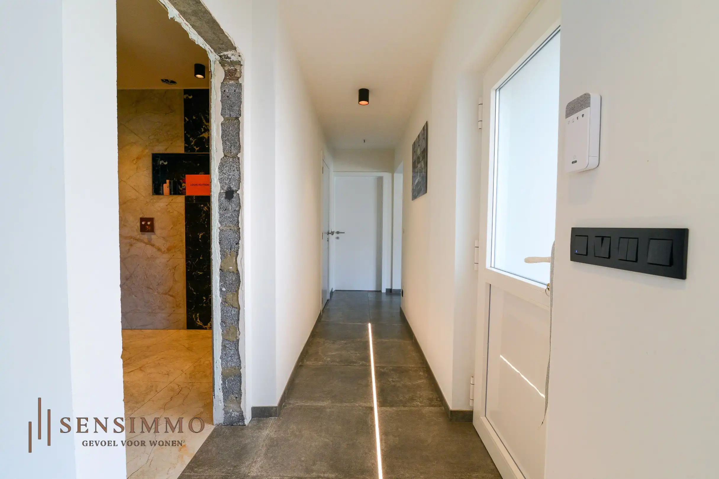 Karaktervolle halfopen Tuinwijk woning met 3 slaapkamers foto 15