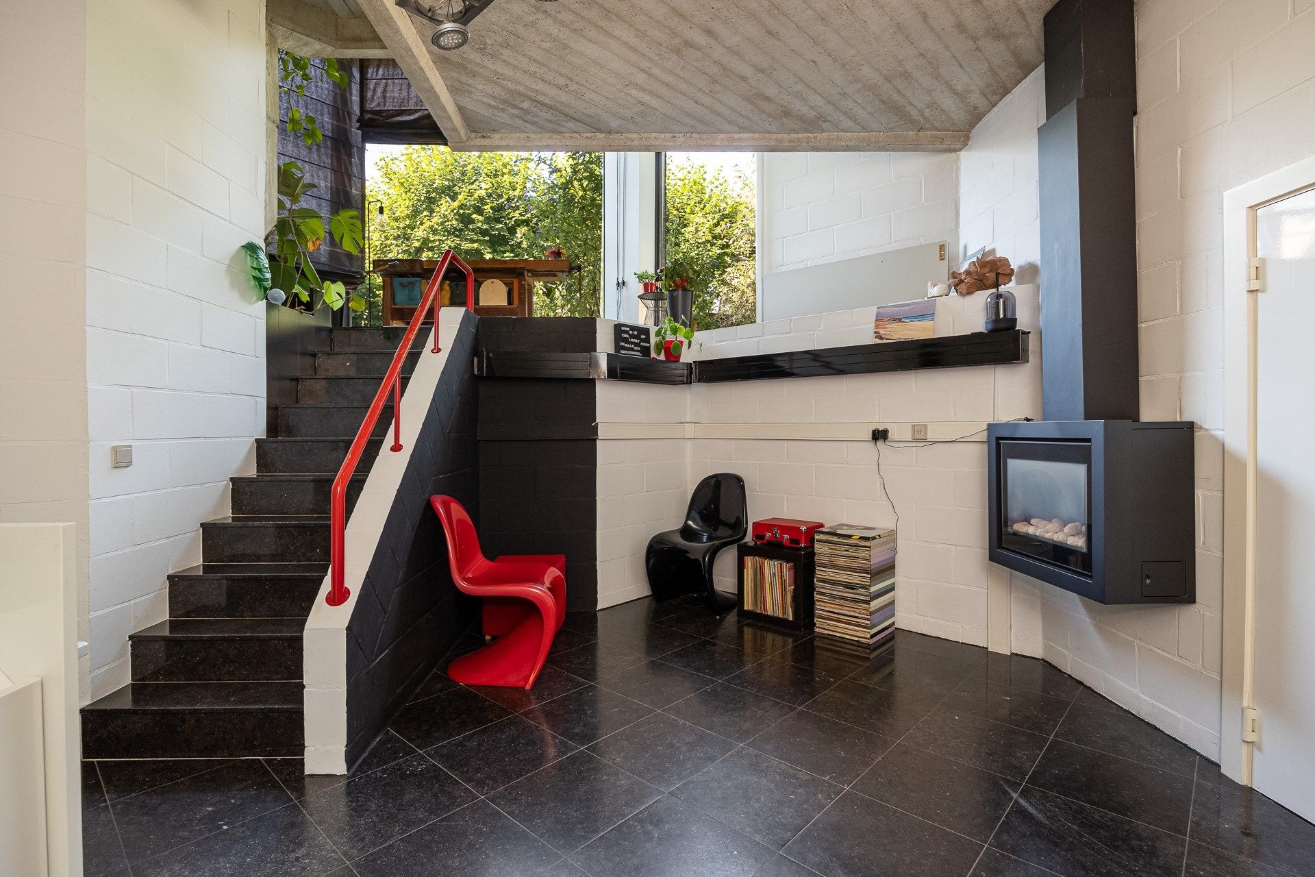 Unieke architectenwoning met tuin en polyvalente ruimte foto 5