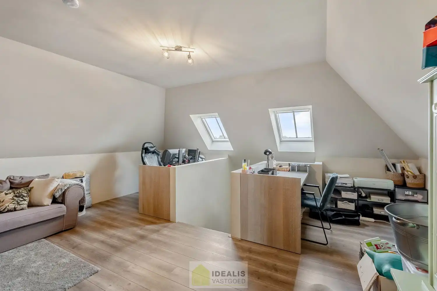IDEALIS VASTGOED - Prachtige stijlvolle woning met 2 tot 3 slaapkamers op gegeerde locatie! foto 31