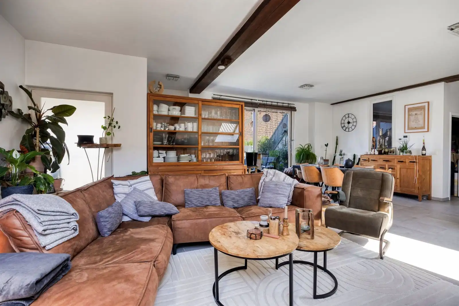 Ruim appartement te koop met 2 slaapkamers foto 6