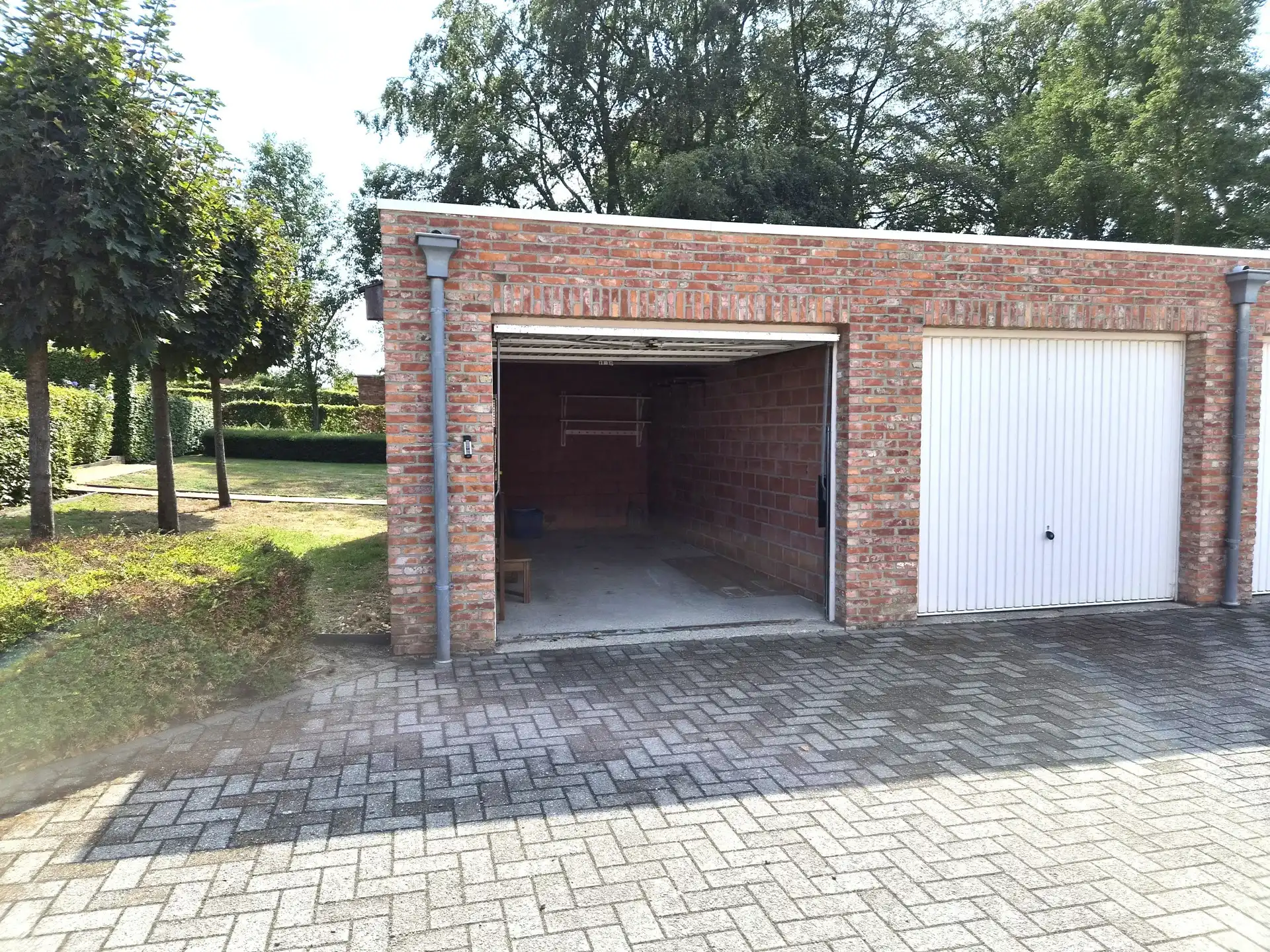Ruim appartement (2 slaapkamers, lift, garage, gem. tuin) foto 26