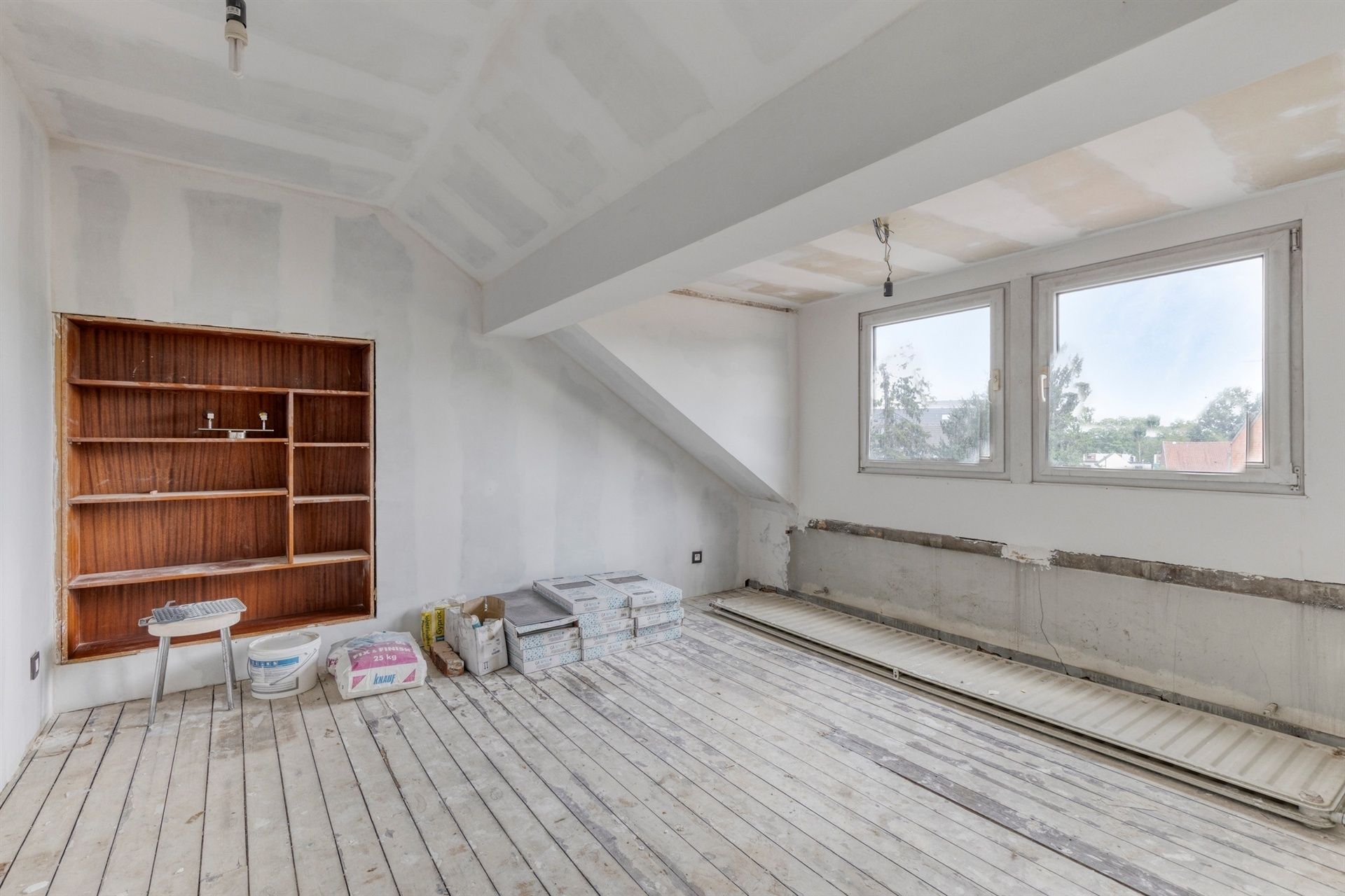 Ruime woning met potentieel in hartje Merchtem
 foto 13