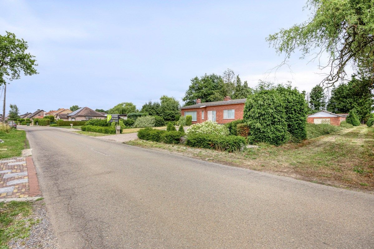 Ruim ingedeelde gelijkvloers woning met 4 slpks en bijgebouw/stal op 32 are foto 42