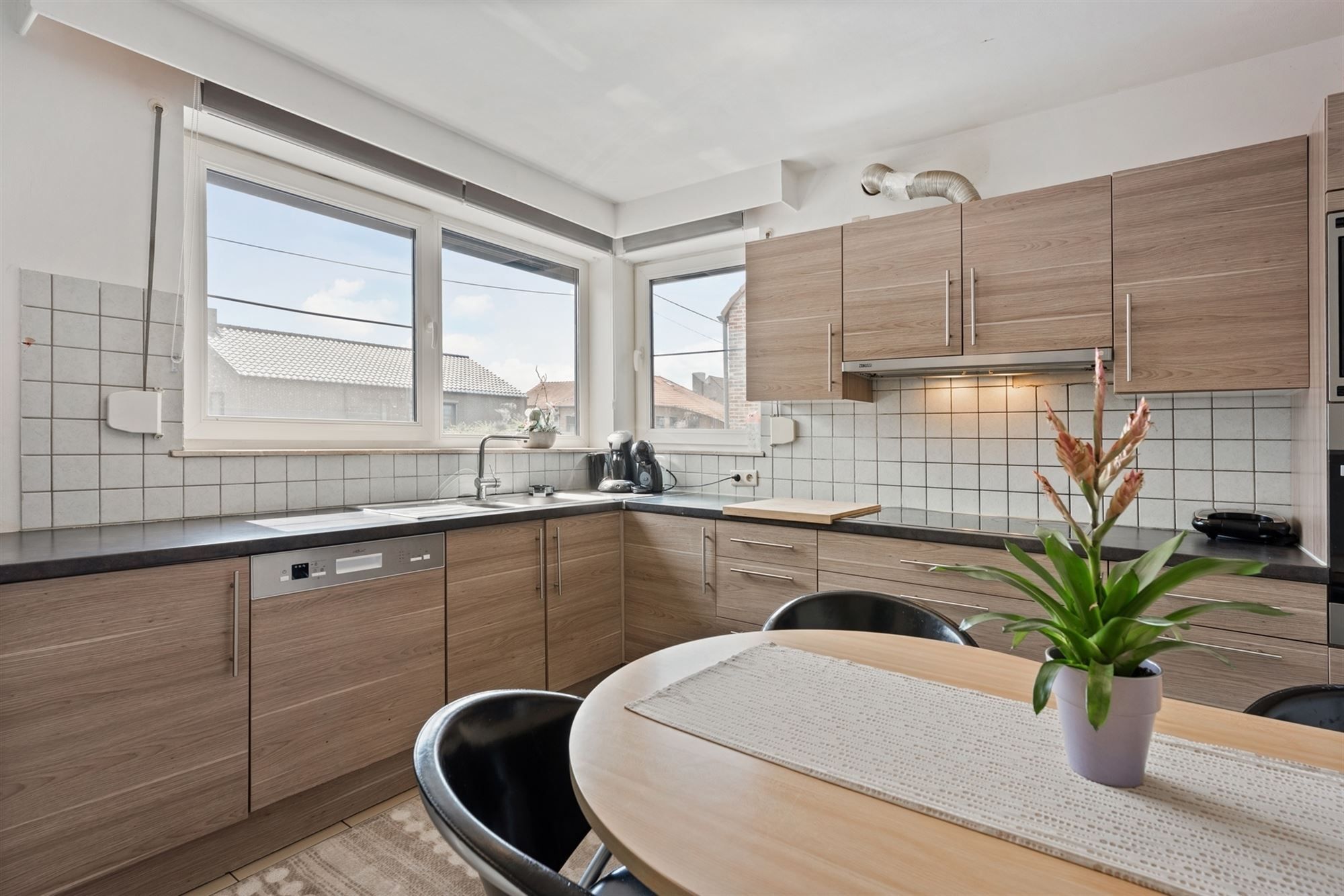 RUSTIG GELEGEN GELIJKVLOERS APPARTEMENT MET 3 SLAAPKAMERS MET OVERDEKT TERRAS EN TUIN TE LEOPOLDSBURG foto 10