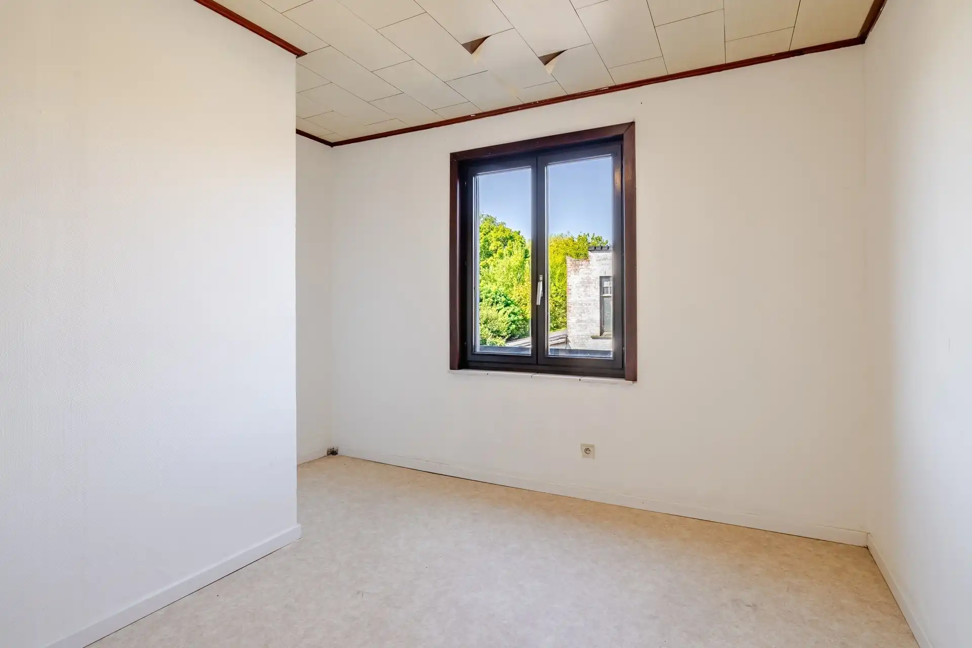 3-slaapkamerwoning met loods in het centrum van Wetteren foto 14