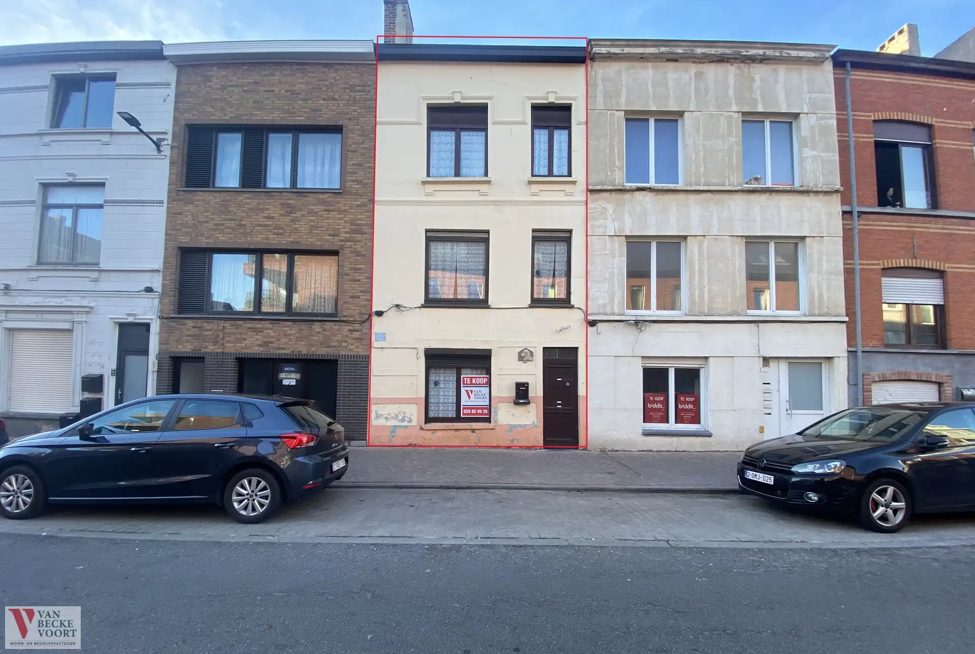 Te renoveren woning foto {{pictureIndex}}