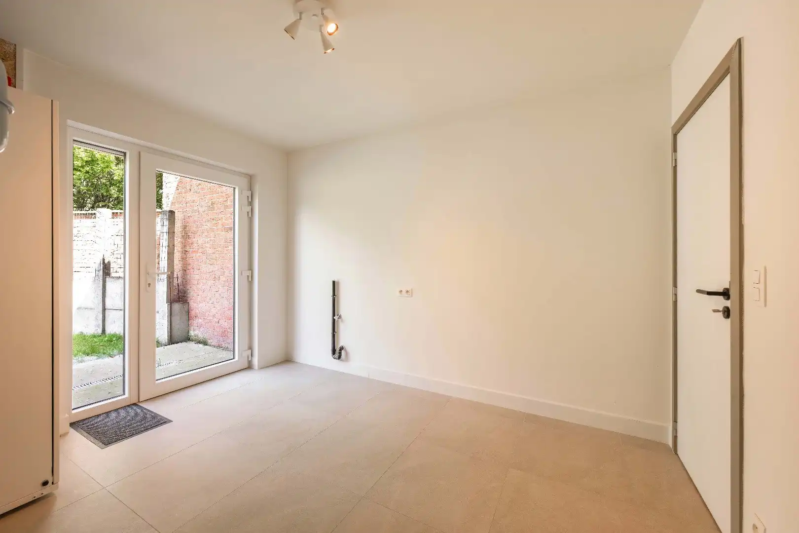 VOLLEDIG GERENOVEERDE WONING OP TOPLOCATIE IN KOOLSKAMP foto 10